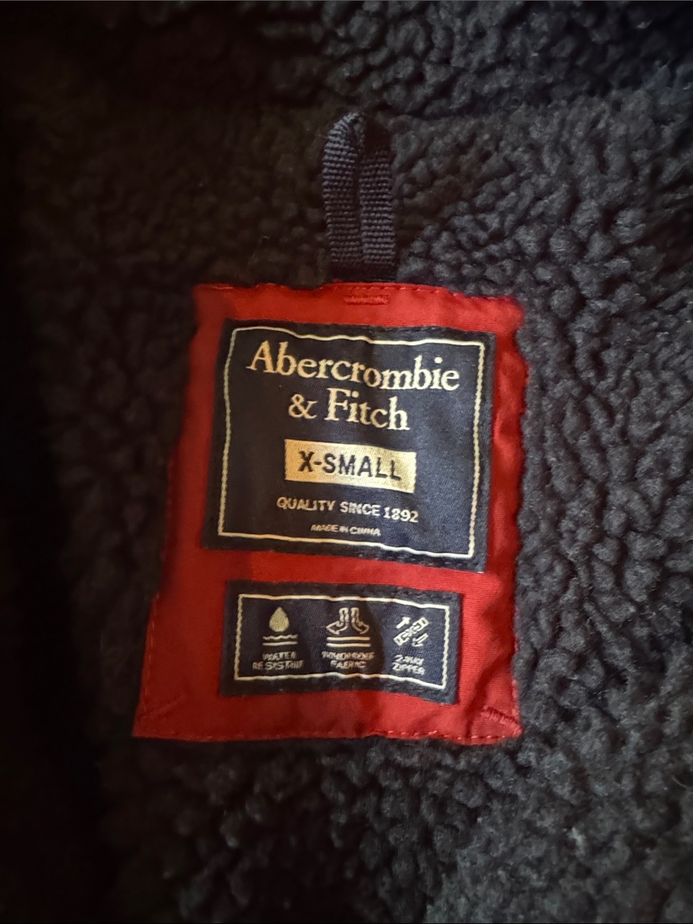 EUC XS MEN’s Abercrombie & Fitch trekking hooded parka coat in RED Sherpa Lining - Picture 5 of 14